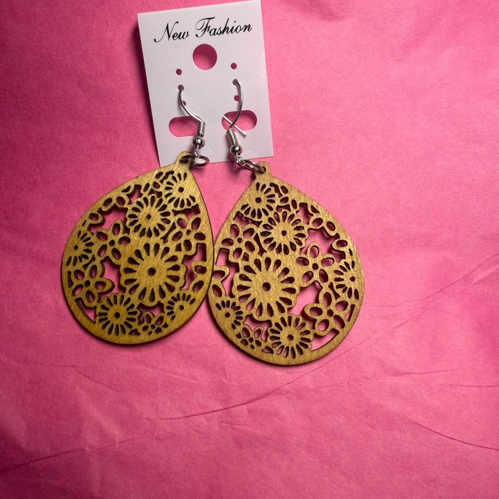 Gold Floral Earrings